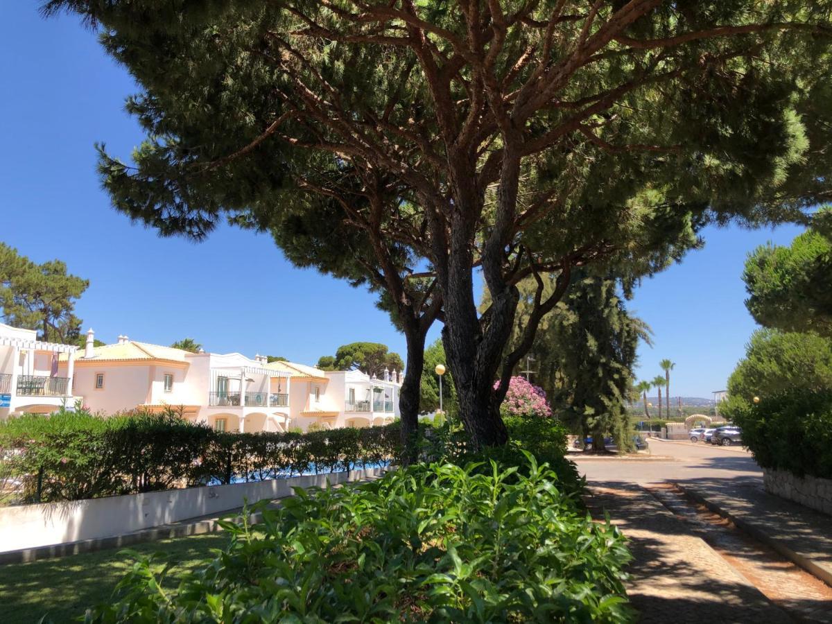 Algarve Albufeira, Quiet With Pool At 10 Mn Walk From Da Falesia Apartment